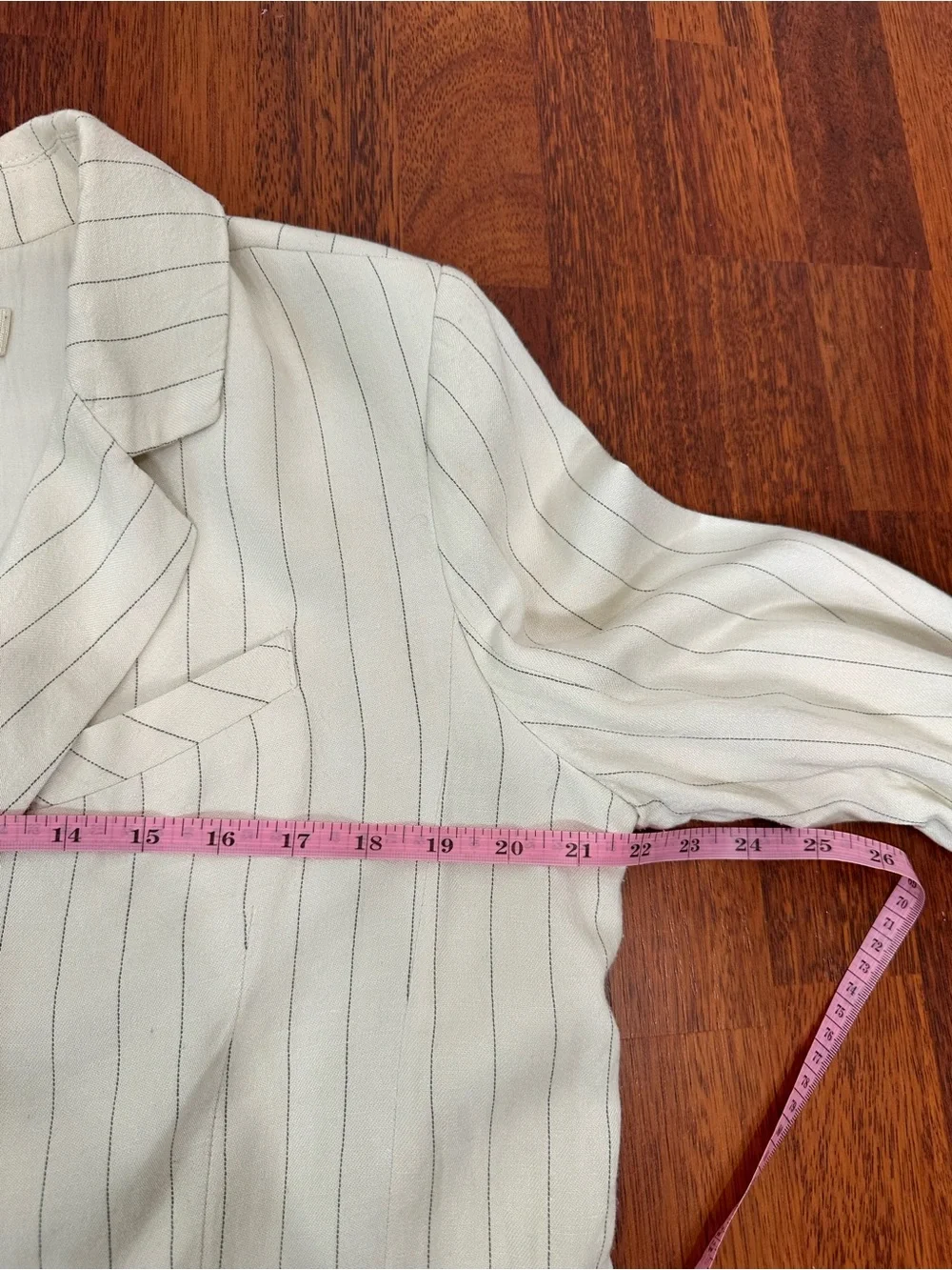 Free People Light Beige Linen blend pinstripe Blazer. Lagenlook. Relaxed fit. S